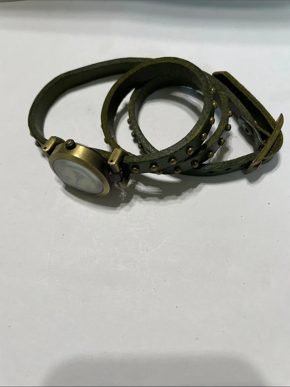 JQ Classic Green Wrap Around Leather Bracelet Watch.  Needs Battery.